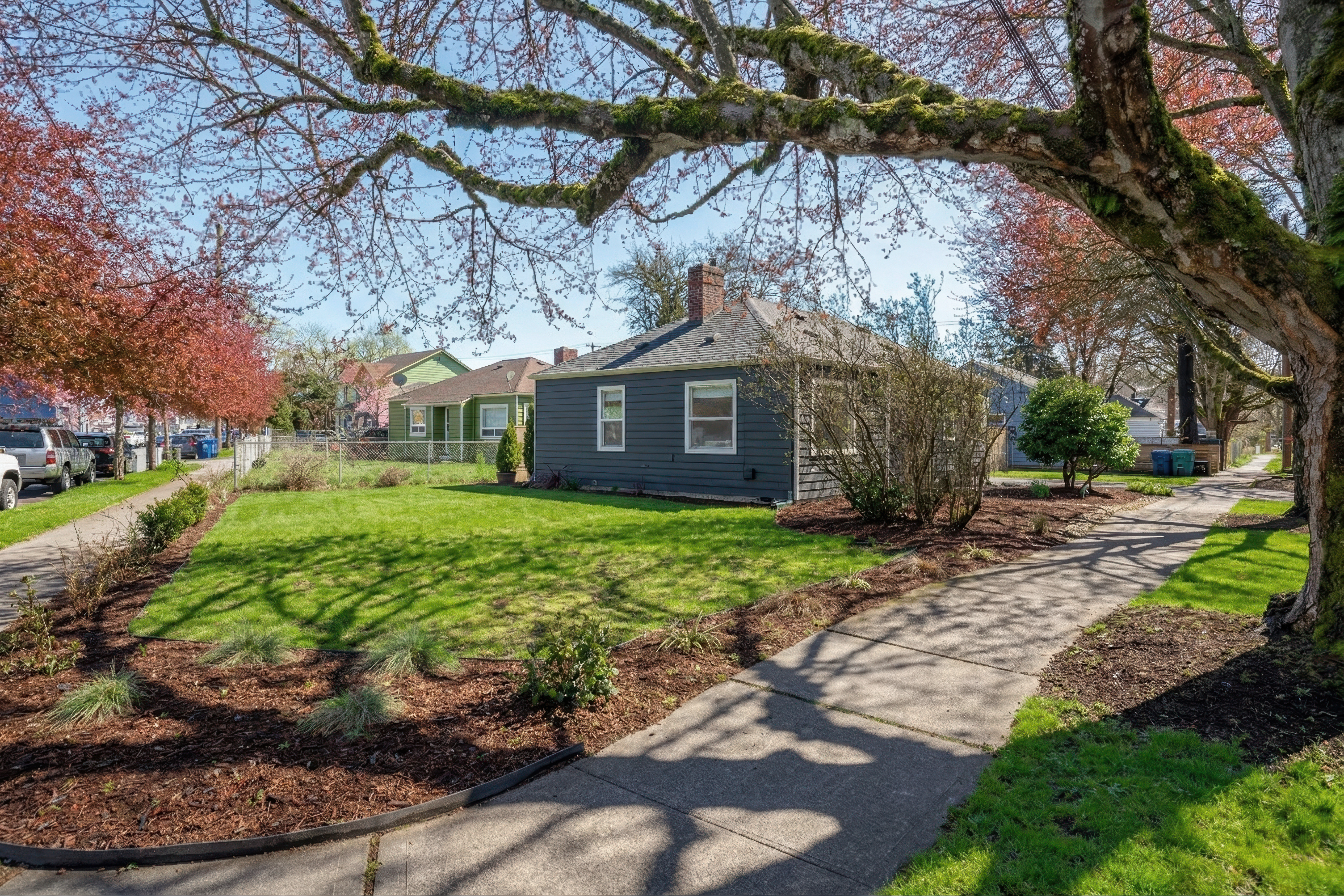 Side yard, corner lot