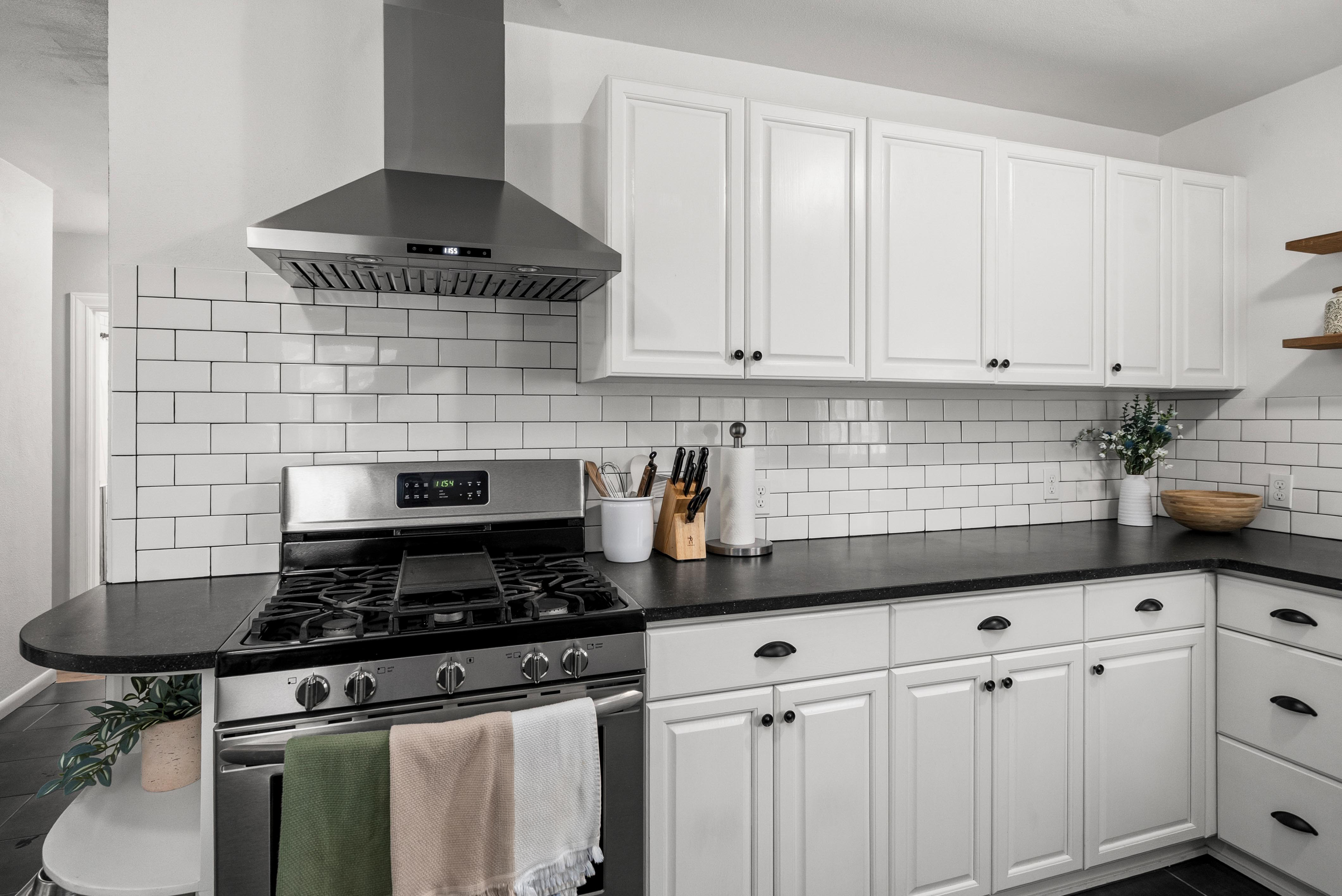 Gas range with subway tile